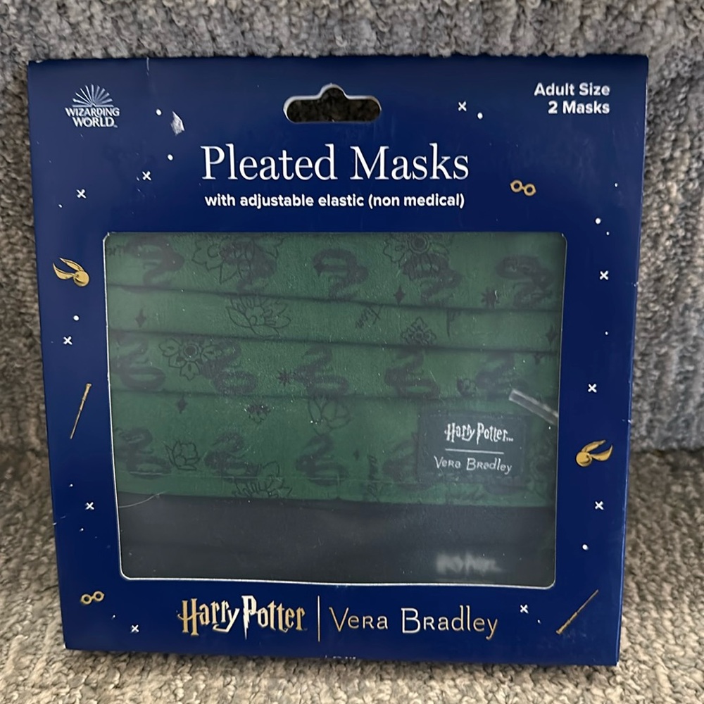 NWT adult NIP Harry Potter Pleated Mask 2pk slitherin Vera Bradley